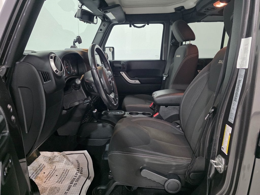 2016 Jeep Wrangler Unlimited Sahara