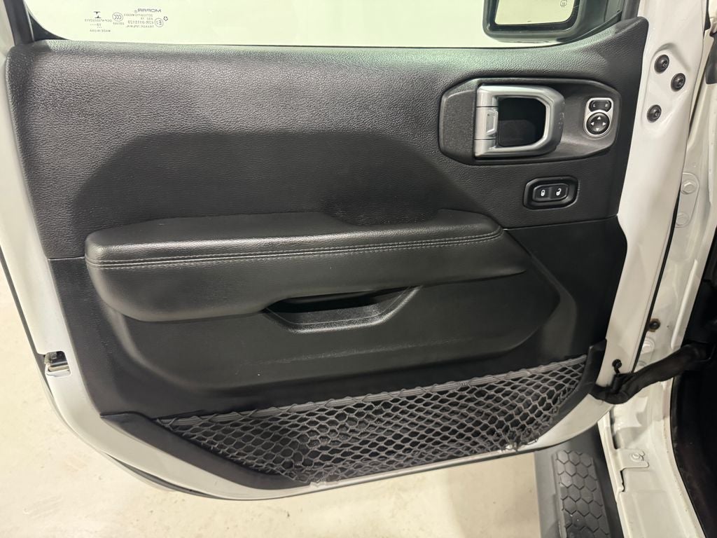 2020 Jeep Wrangler Unlimited Sahara Altitude