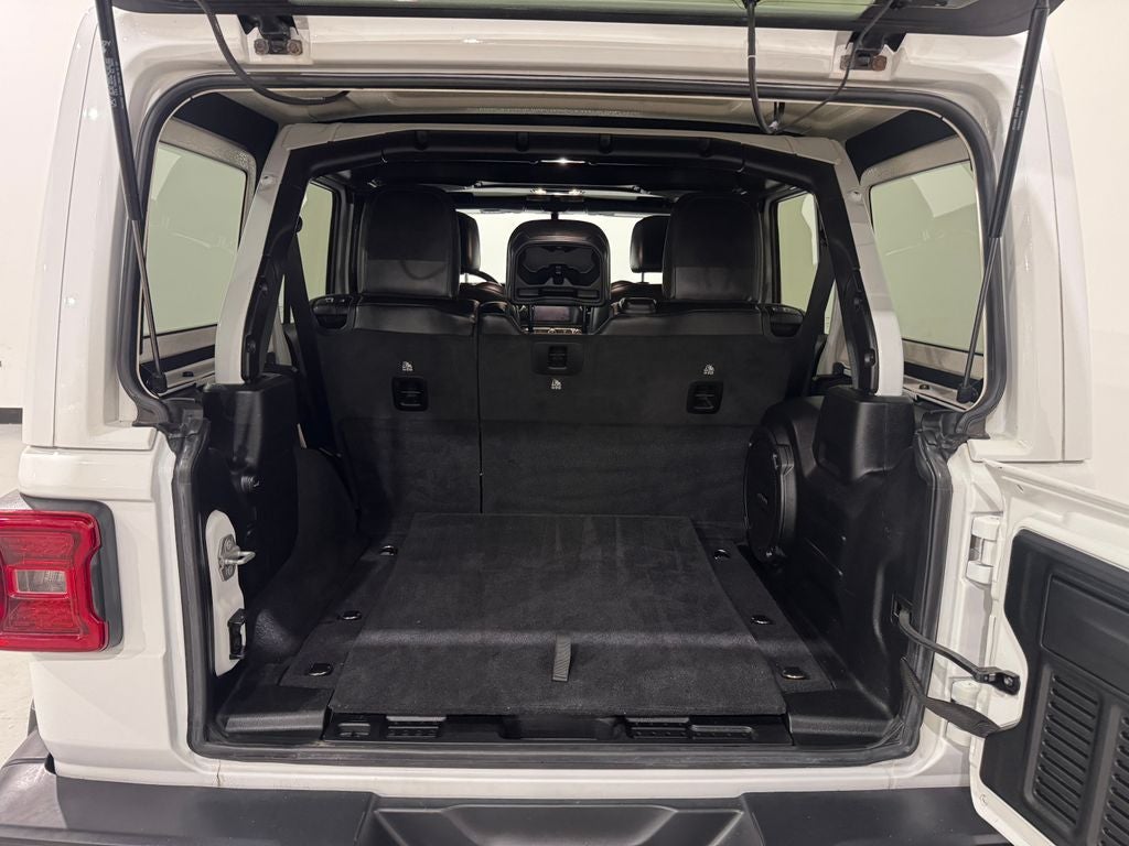 2020 Jeep Wrangler Unlimited Sahara Altitude
