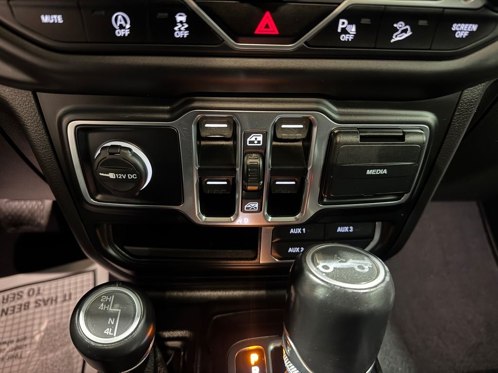 2020 Jeep Wrangler Unlimited Sahara Altitude