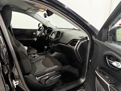 2021 Jeep Cherokee Sport