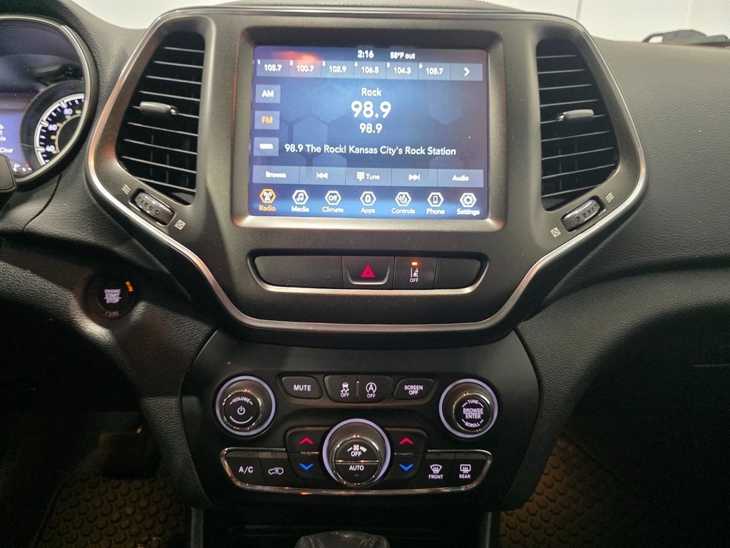 2022 Jeep Cherokee Trailhawk