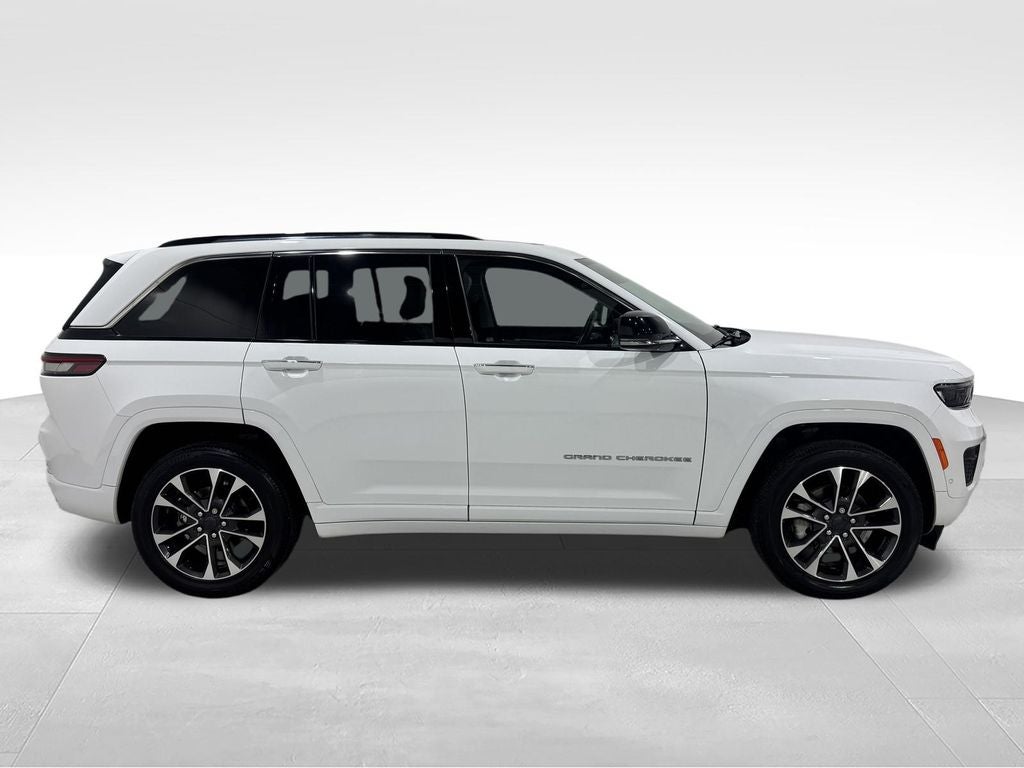 2022 Jeep Grand Cherokee Overland