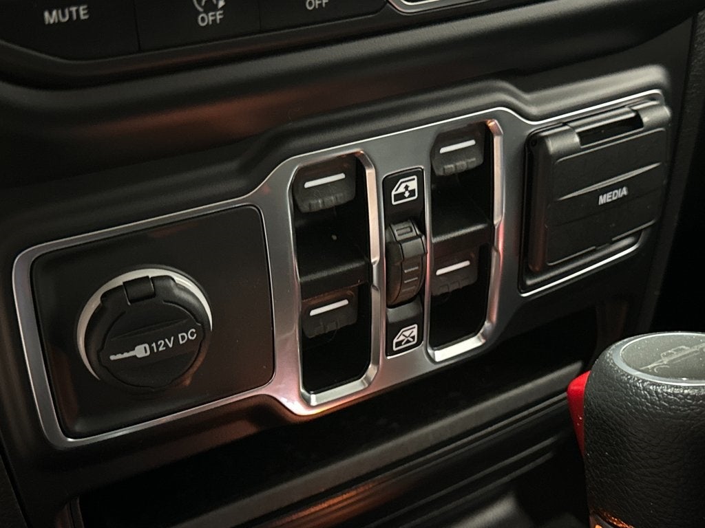 2023 Jeep Gladiator Overland