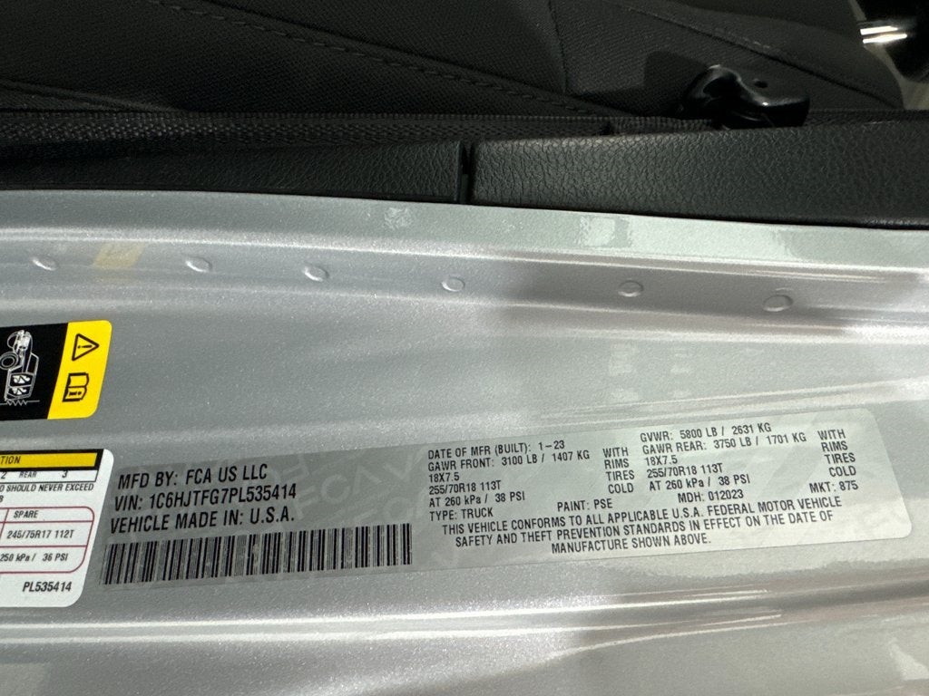 2023 Jeep Gladiator Overland