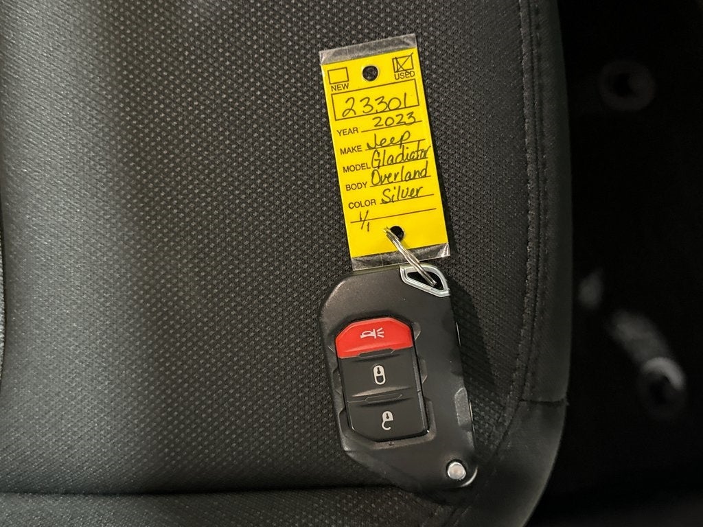 2023 Jeep Gladiator Overland