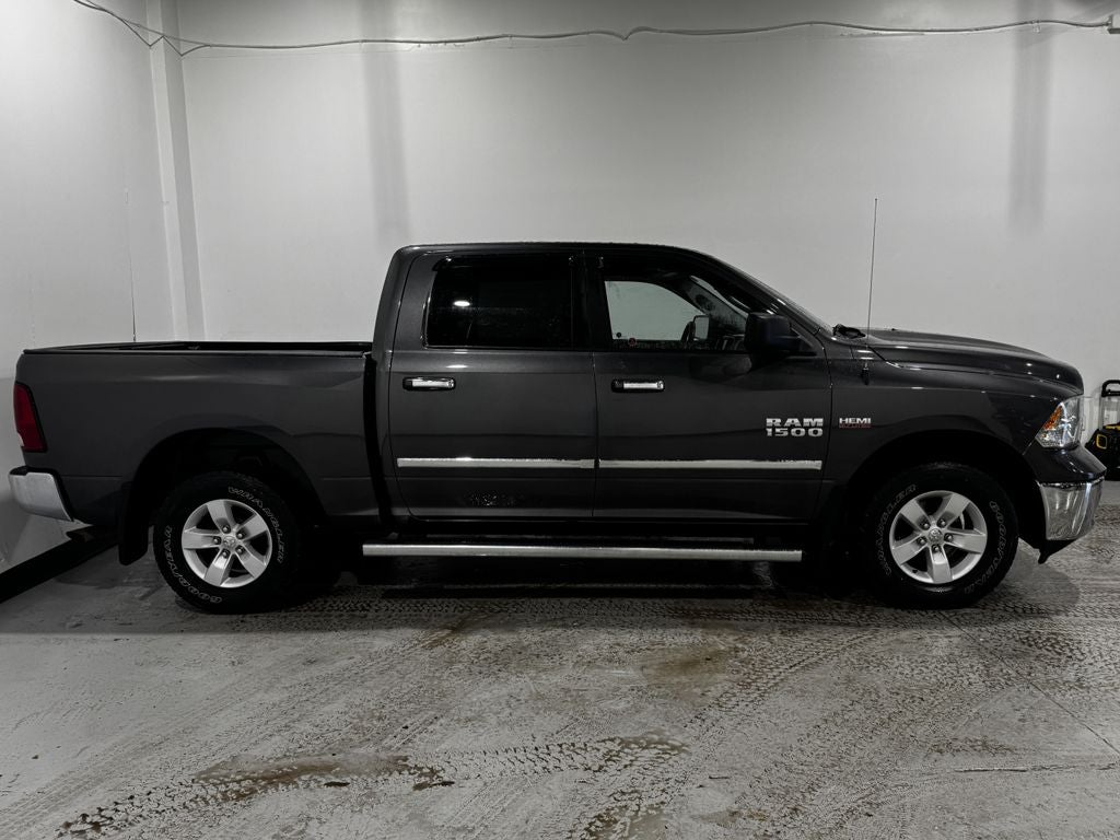 2016 RAM 1500 SLT