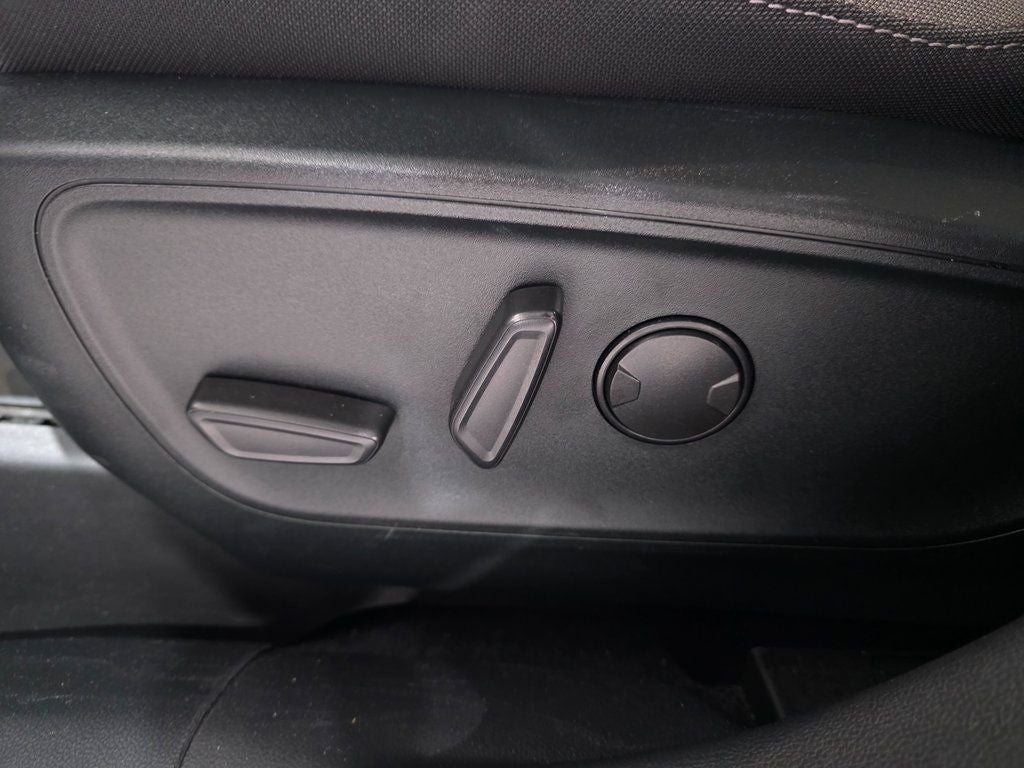 2022 Ford Escape Hybrid SE