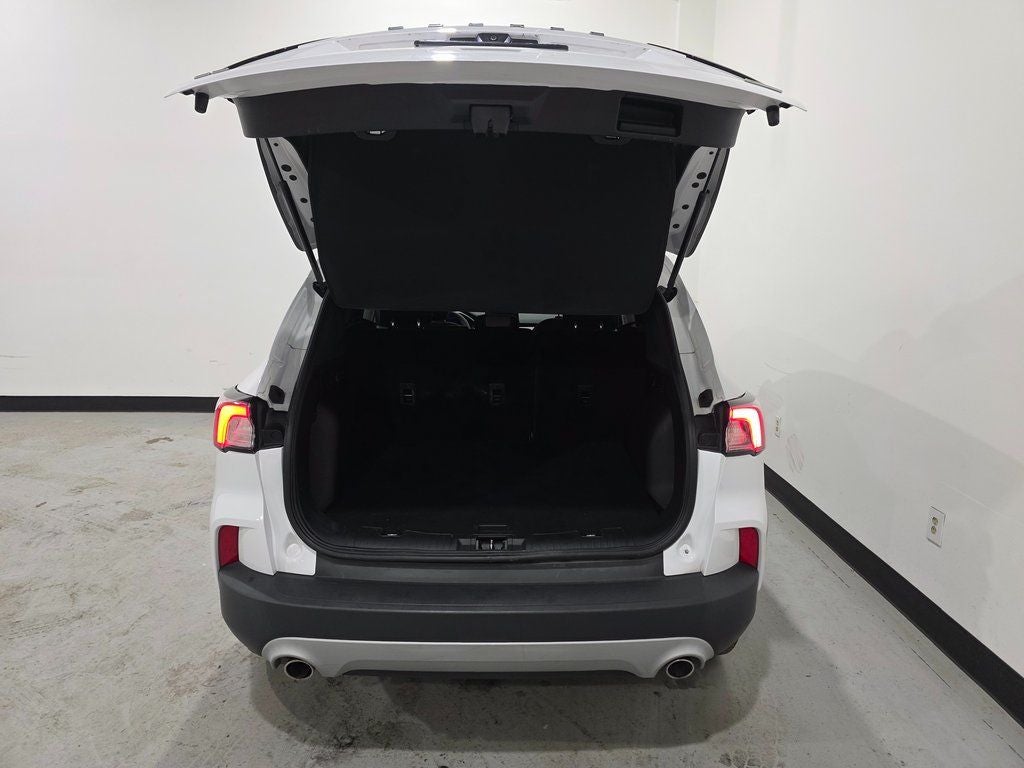 2022 Ford Escape Hybrid SE