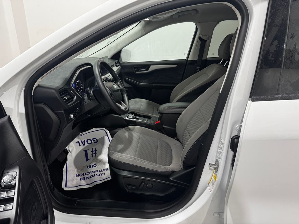 2022 Ford Escape Hybrid SE