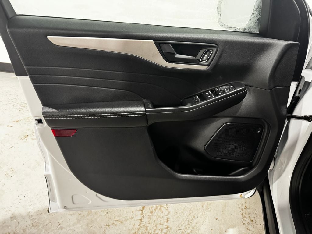 2022 Ford Escape Hybrid SE