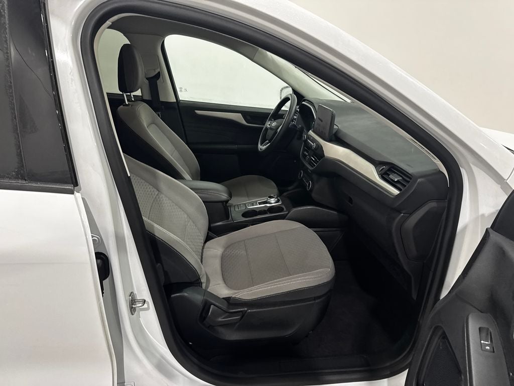 2022 Ford Escape Hybrid SE