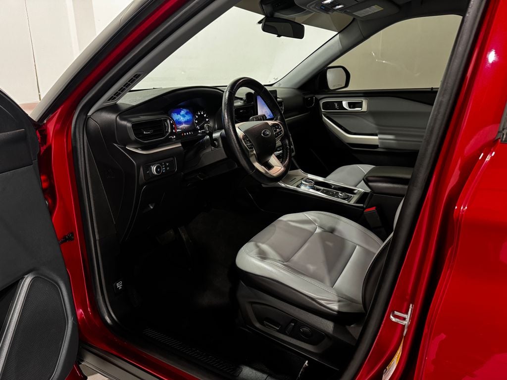 2021 Ford Explorer XLT Sport Package
