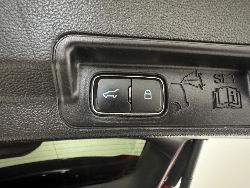 2021 Ford Explorer XLT Sport Package