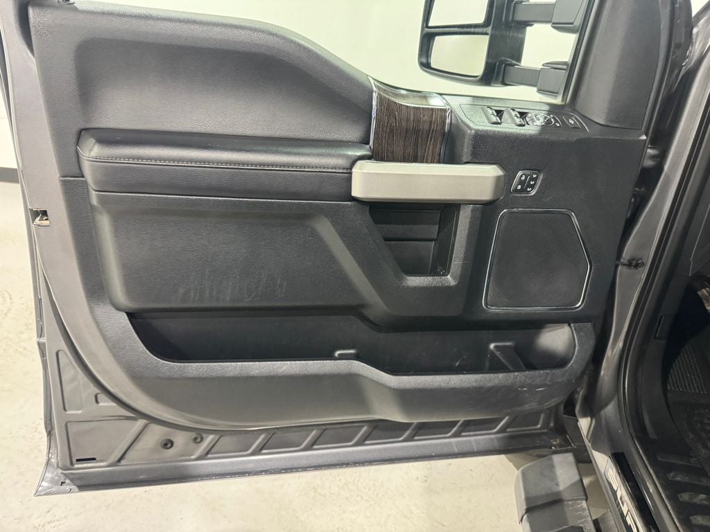 2021 Ford F-250SD Lariat