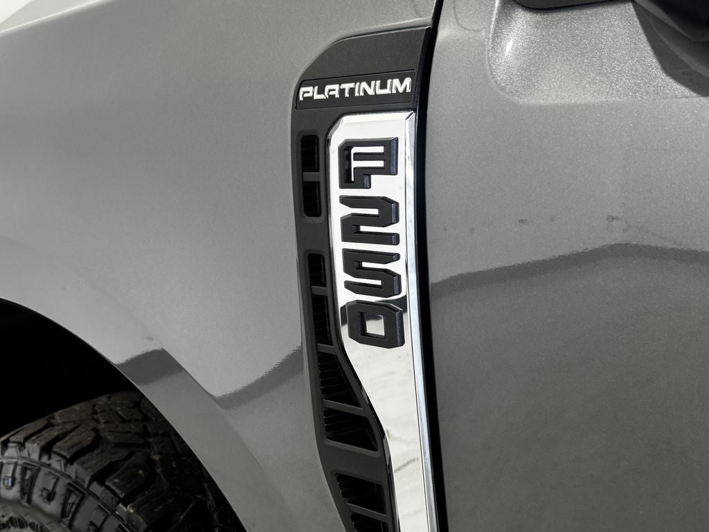 2023 Ford F-250SD Platinum