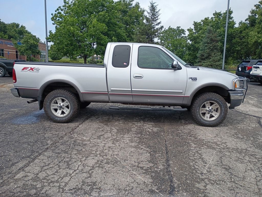 2002 Ford F-150 XLT