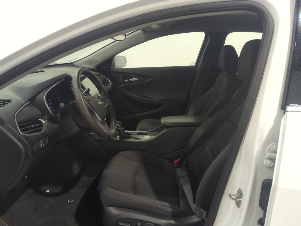 2022 Chevrolet Malibu LS 1FL
