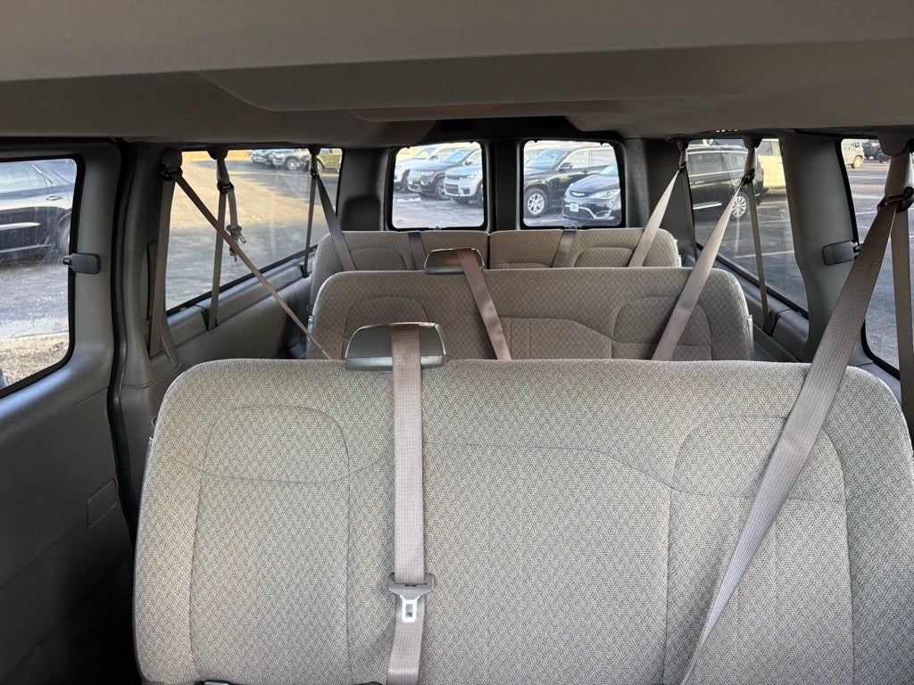 2023 Chevrolet Express 3500 LT Passenger