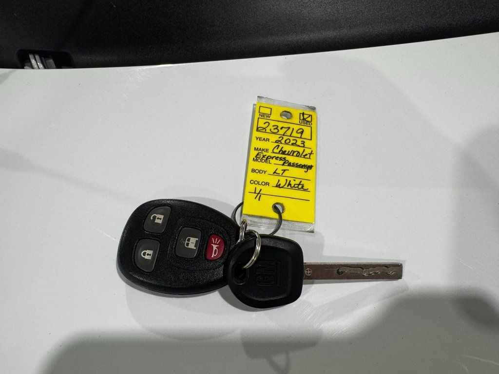 2023 Chevrolet Express 3500 LT Passenger