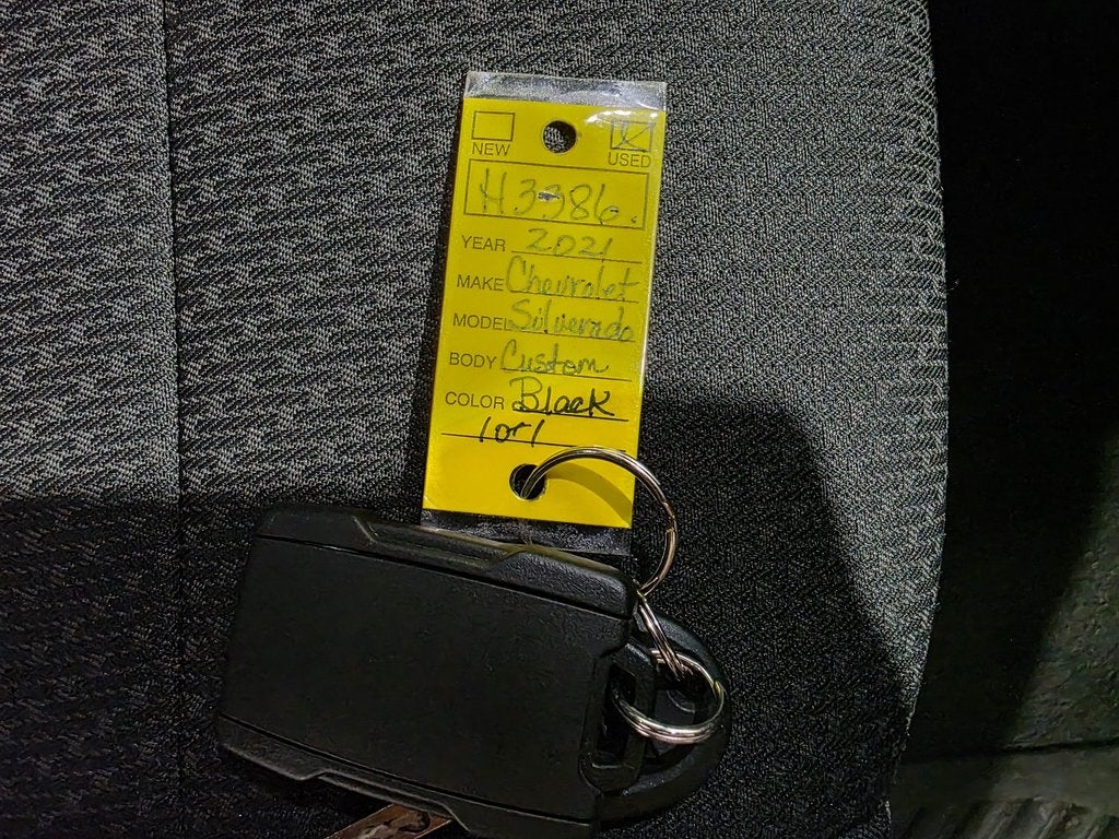 2021 Chevrolet Silverado 1500 Custom