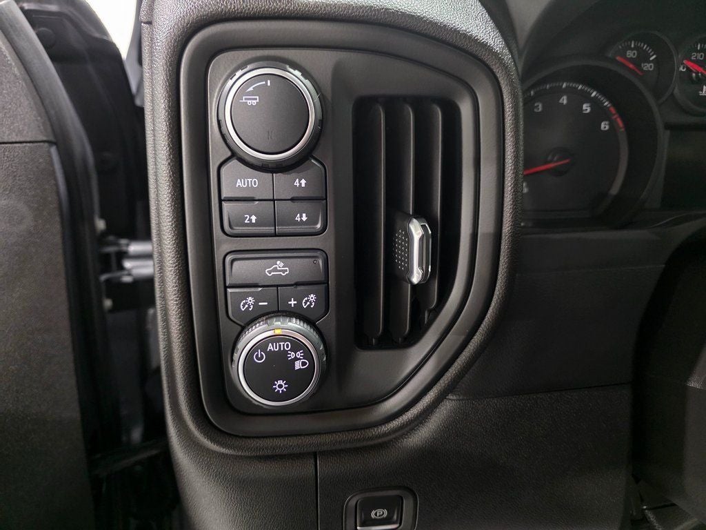 2021 Chevrolet Silverado 1500 Custom Trail Boss Z71