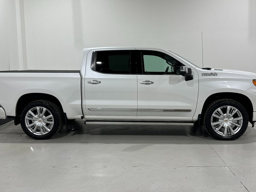 2022 Chevrolet Silverado 1500 High Country