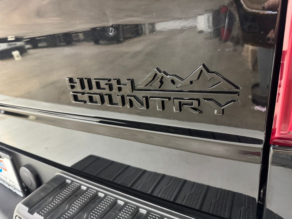 2022 Chevrolet Silverado 1500 LTD High Country