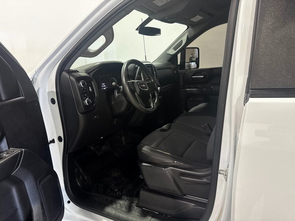 2023 GMC Sierra 2500HD Pro