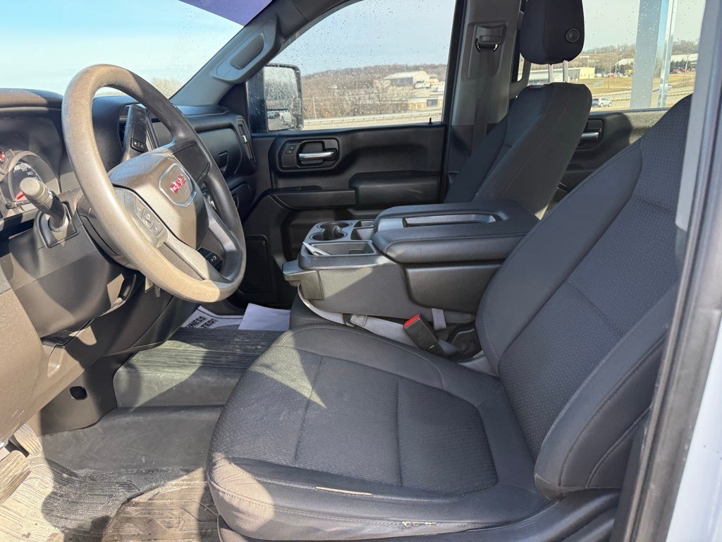 2023 GMC Sierra 2500HD Pro