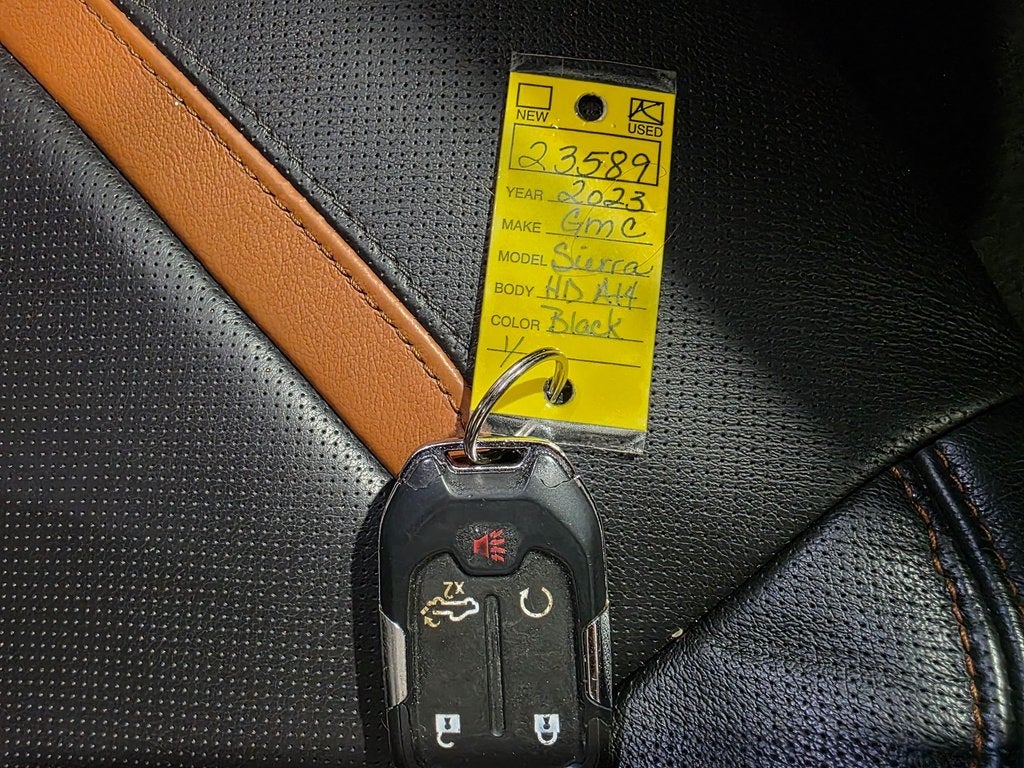 2023 GMC Sierra 2500HD AT4
