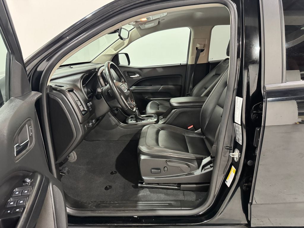 2022 GMC Canyon AT4 w/Leather