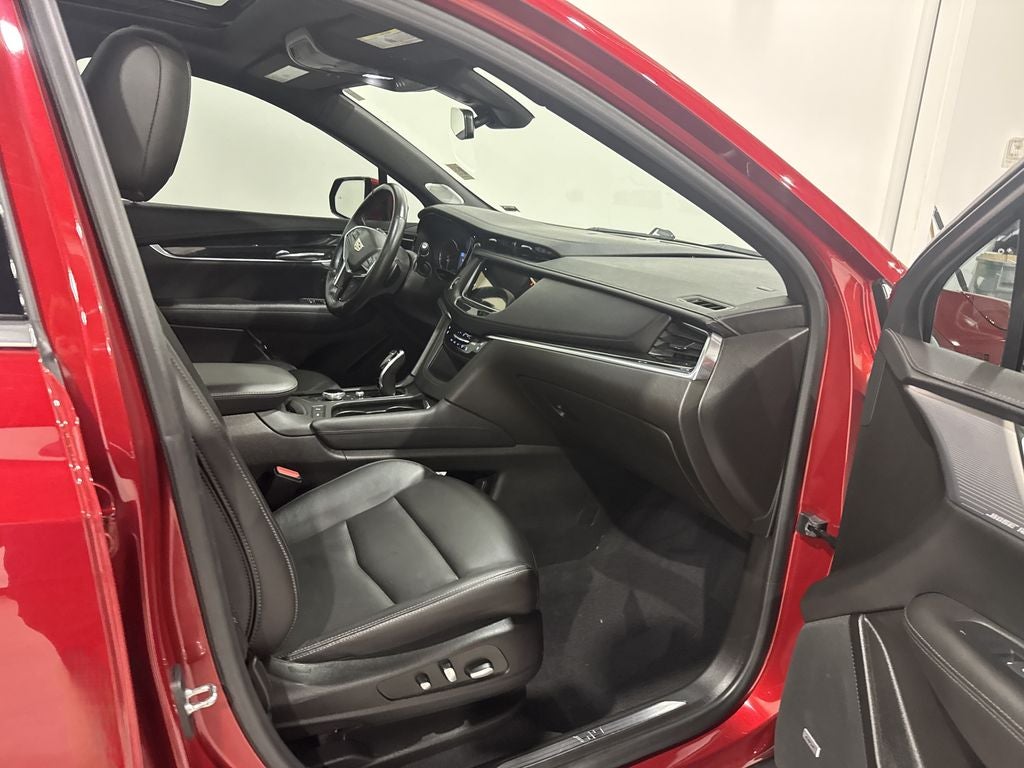 2022 Cadillac XT5 Premium Luxury