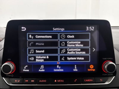 2025 Nissan Altima 2.5 SR