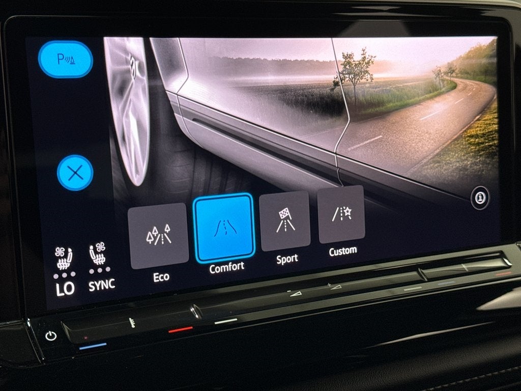 2024 Volkswagen Atlas Cross Sport 2.0T SE w/Technology