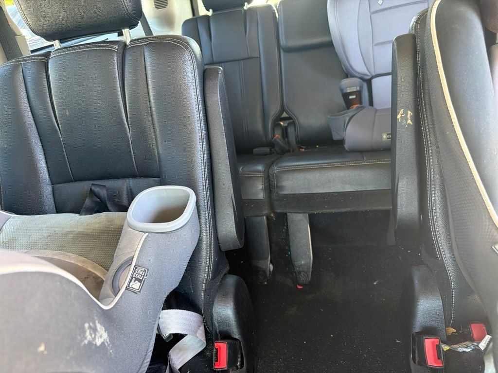 2013 Chrysler Town & Country Touring