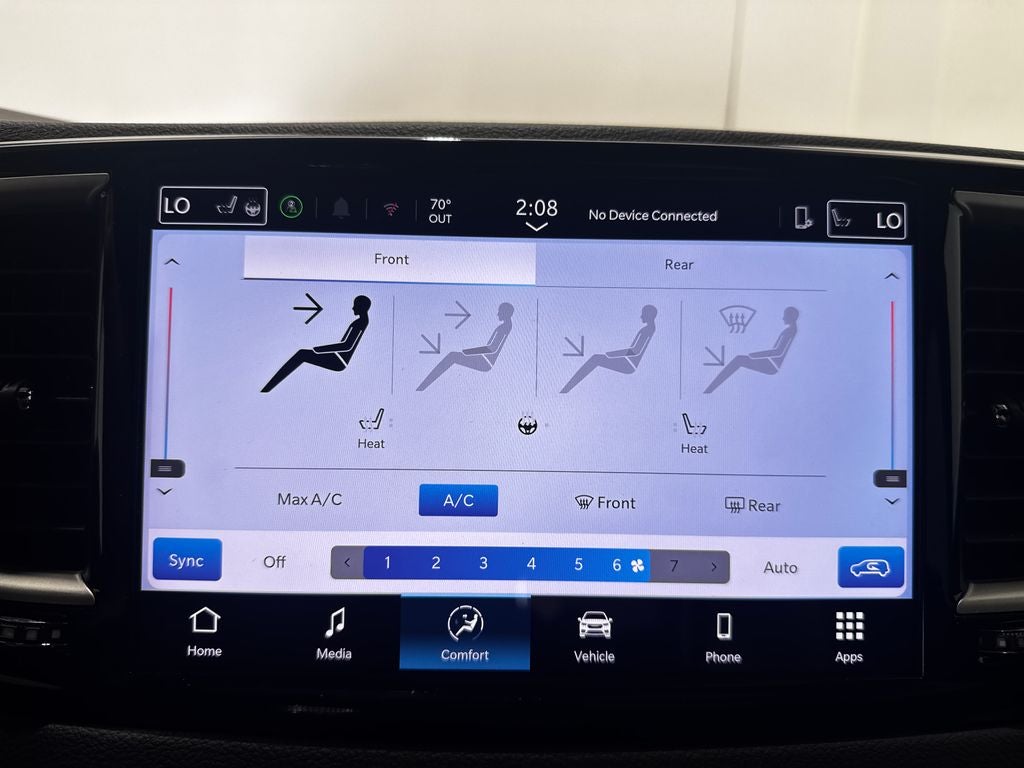 2025 Chrysler Pacifica Select