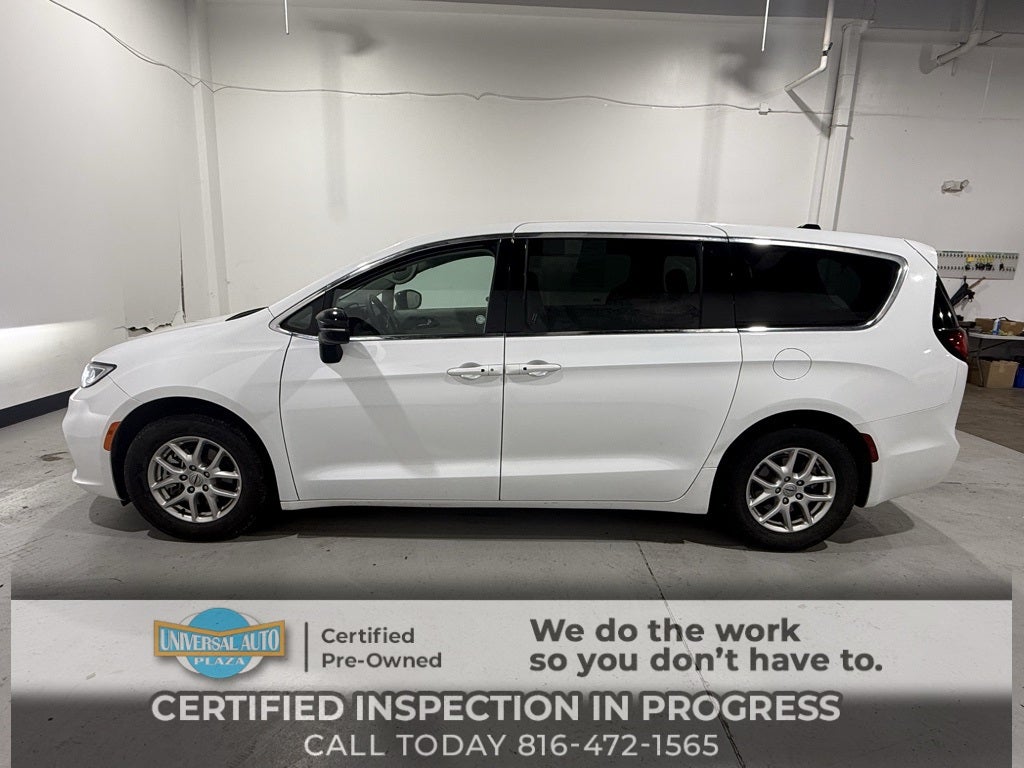 2024 Chrysler Pacifica Touring L