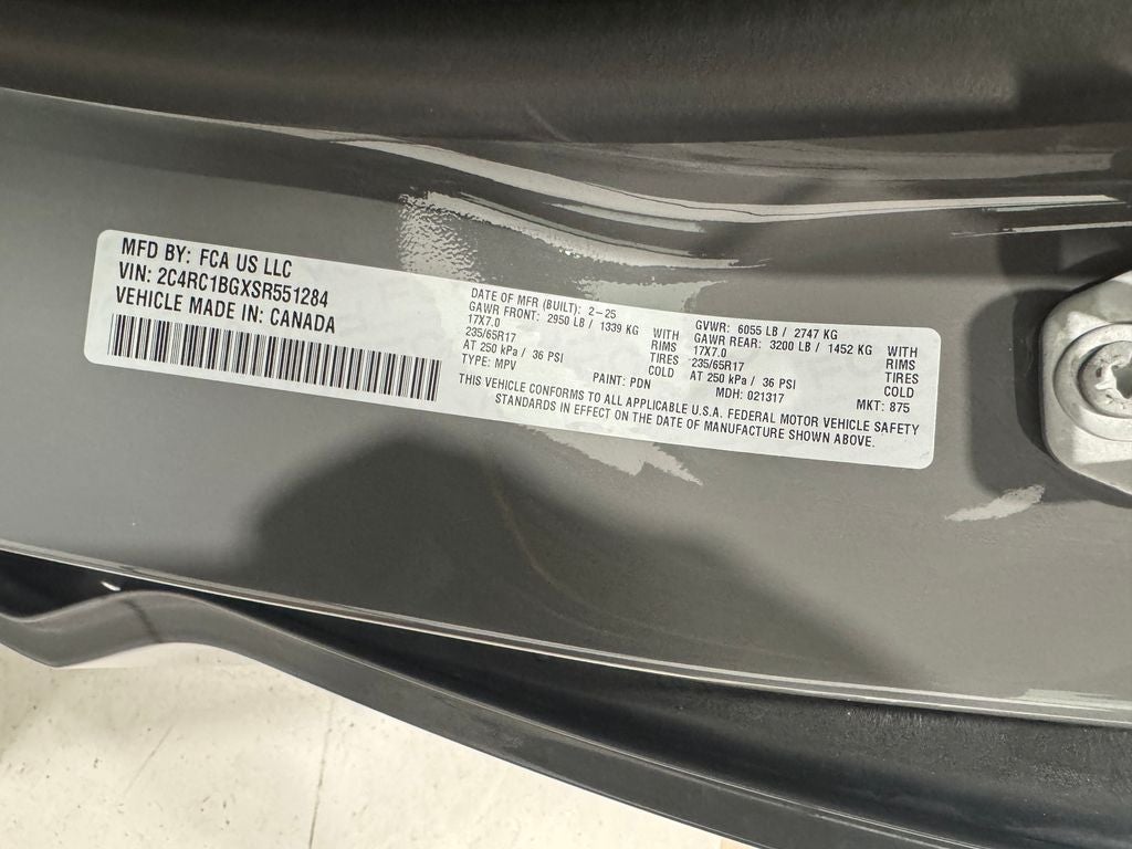 2025 Chrysler Pacifica Select