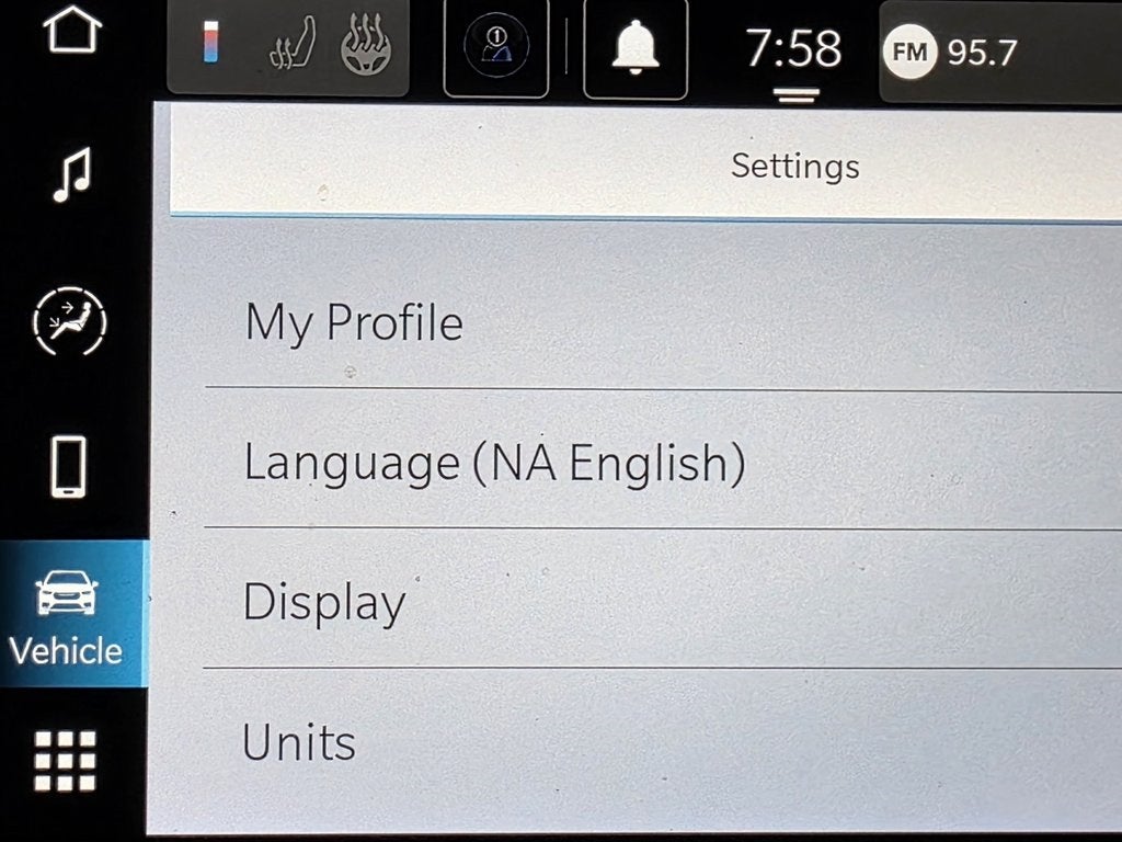 2024 Chrysler Voyager LX