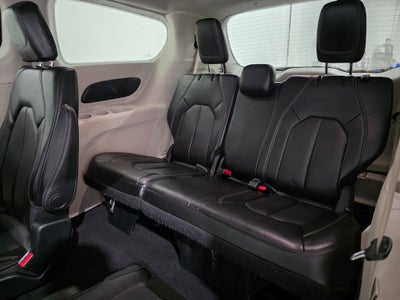 2020 Chrysler Voyager LXI