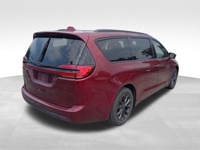 2021 Chrysler Pacifica Touring