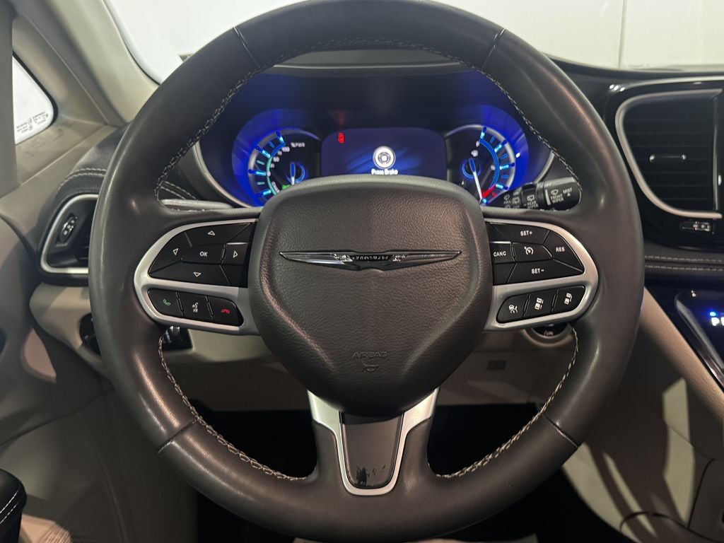 2023 Chrysler Pacifica Hybrid Touring L