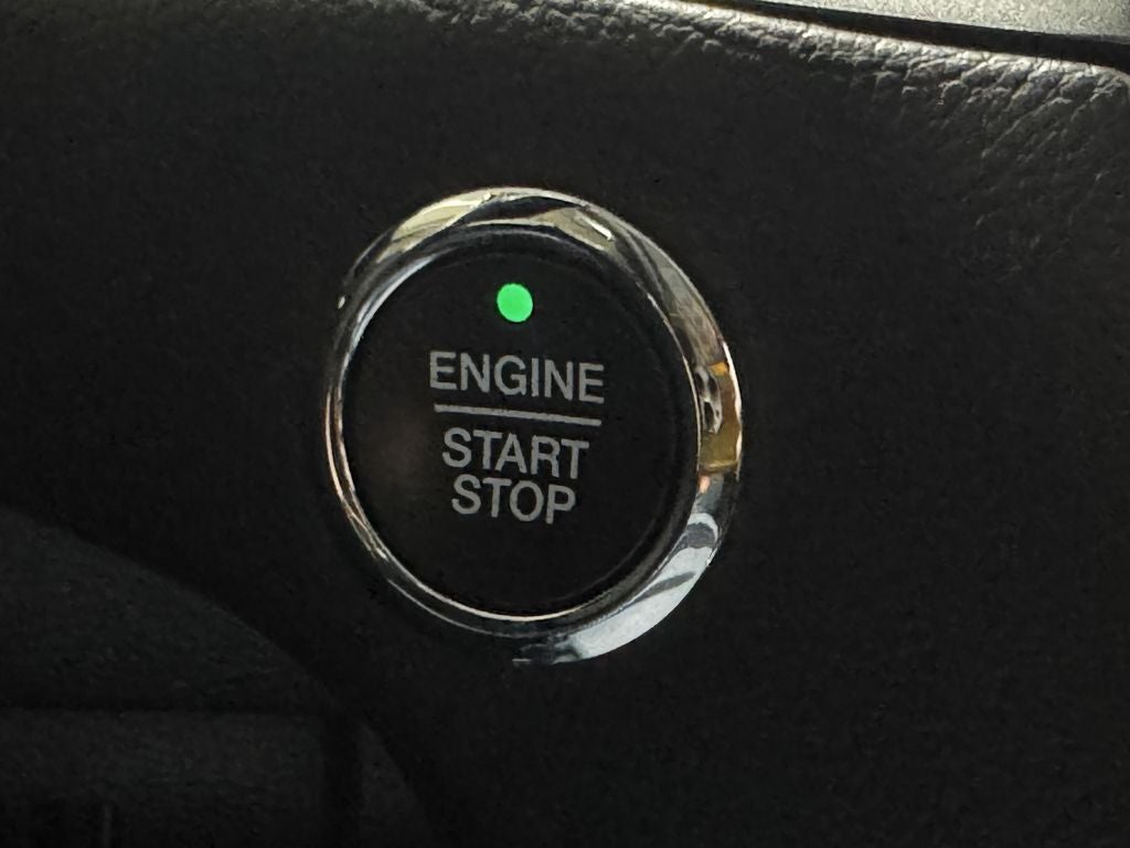 2020 Ford Edge SE