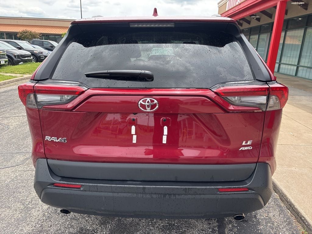 2021 Toyota RAV4 LE