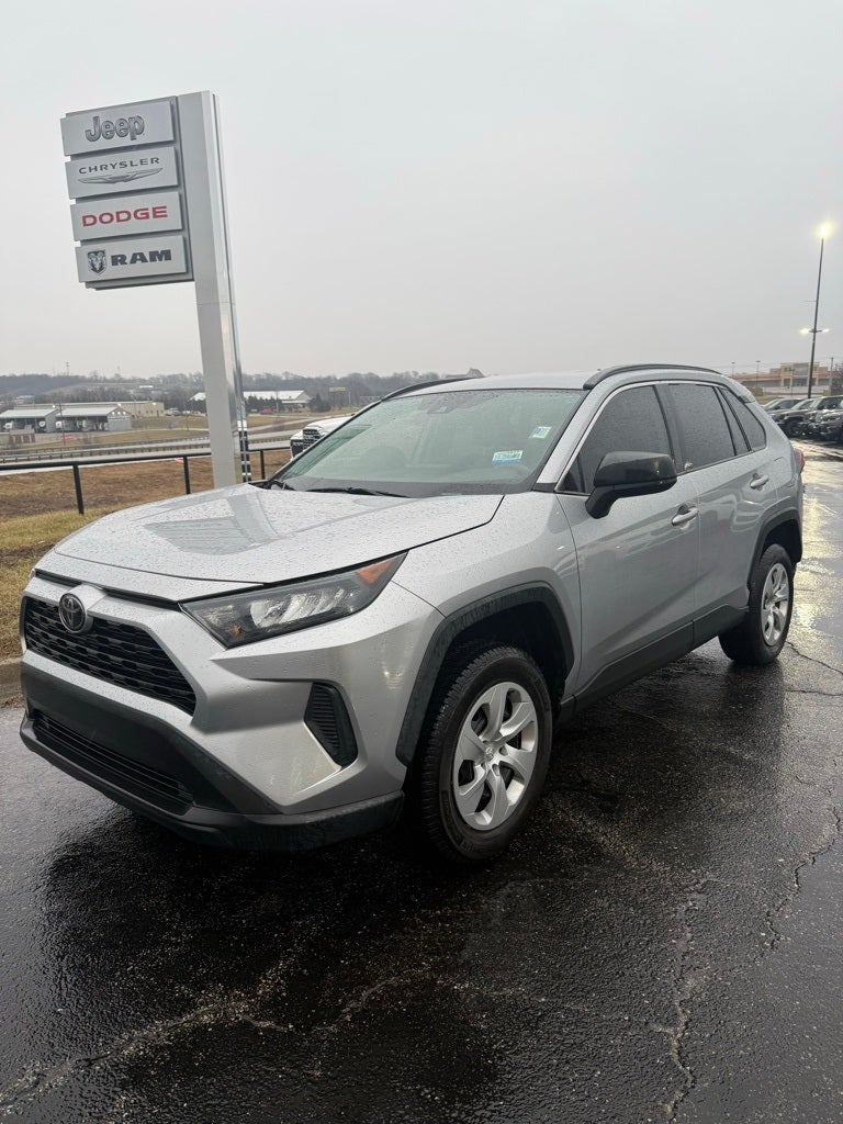 2021 Toyota RAV4 LE