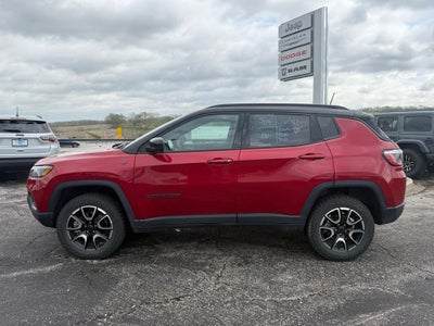 2025 Jeep Compass Trailhawk