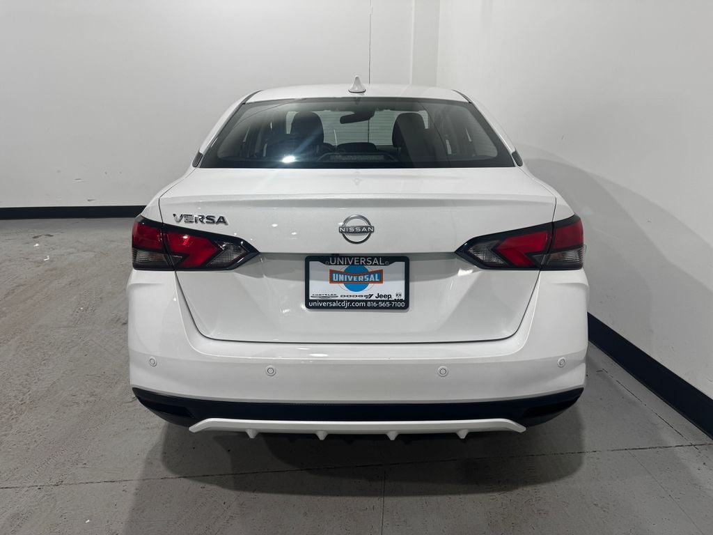 2025 Nissan Versa 1.6 SV