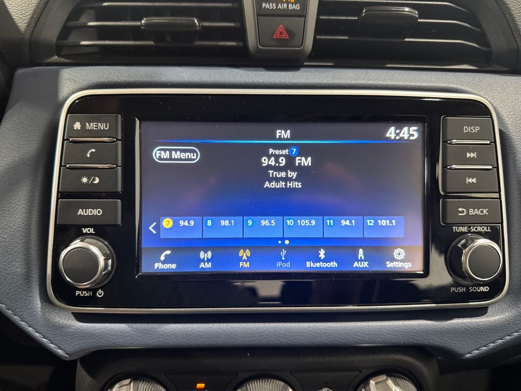 2025 Nissan Versa 1.6 SV