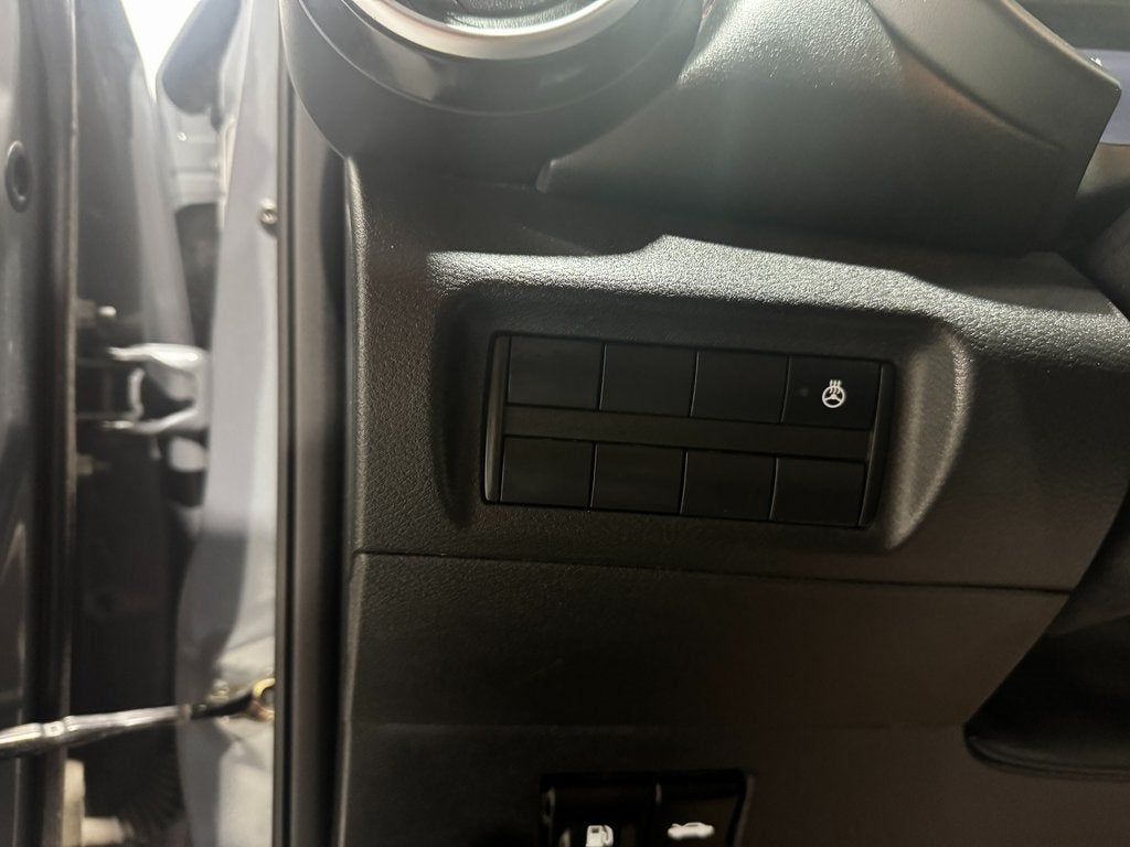 2021 Nissan Kicks SR Premium